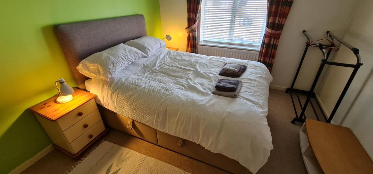 Sw19 - Quiet Split-Level 2-Bedroom Maisonette With Garden Λονδίνο Εξωτερικό φωτογραφία